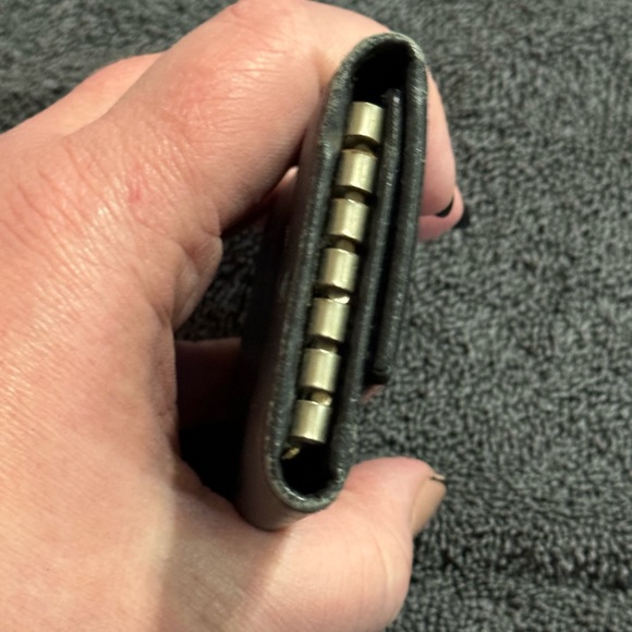 EUC PRADA 6-KEY CASE - Picture 5 of 5